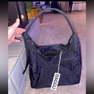 BAGGU Black Nylon Shoulder bag NWT